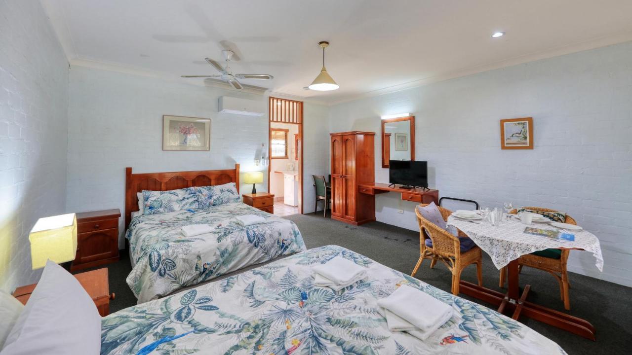 The Vineyard Motel Cowra Buitenkant foto