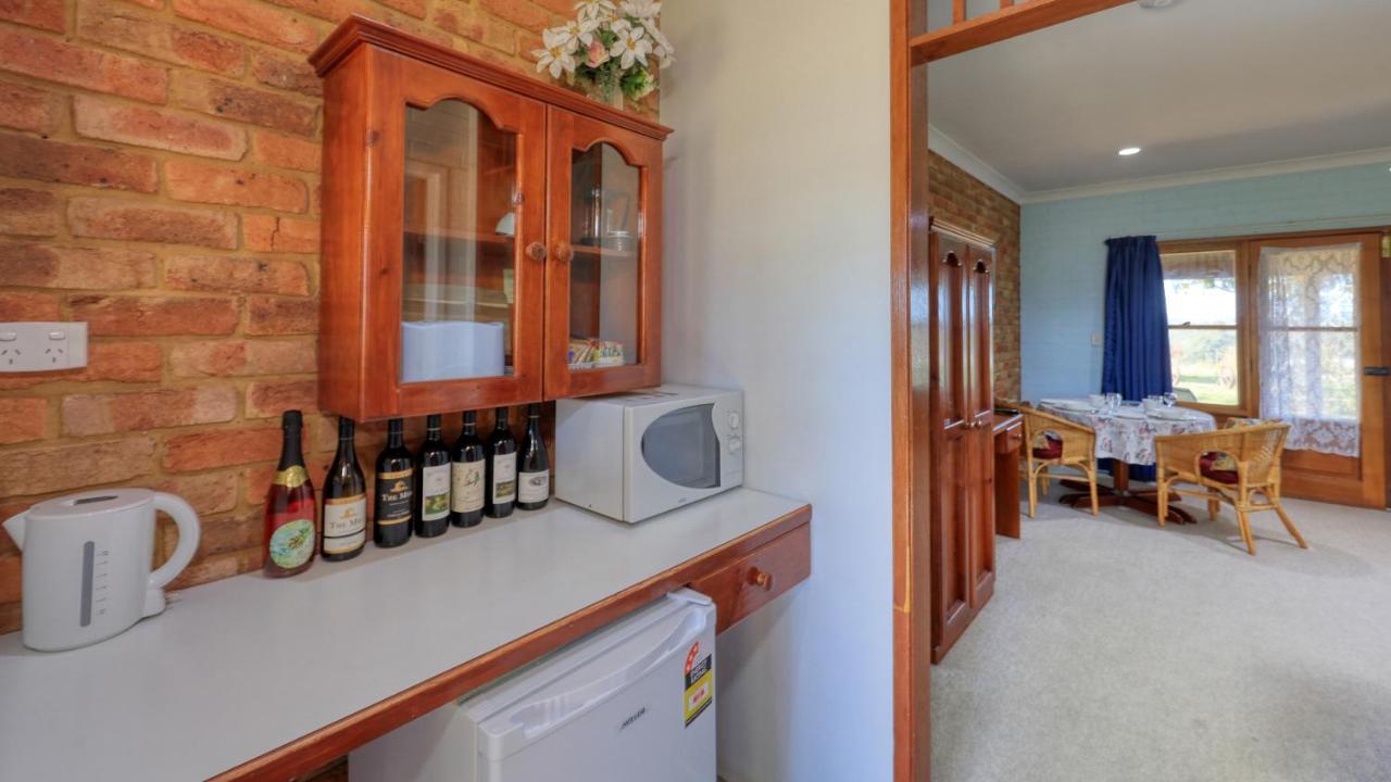 The Vineyard Motel Cowra Buitenkant foto